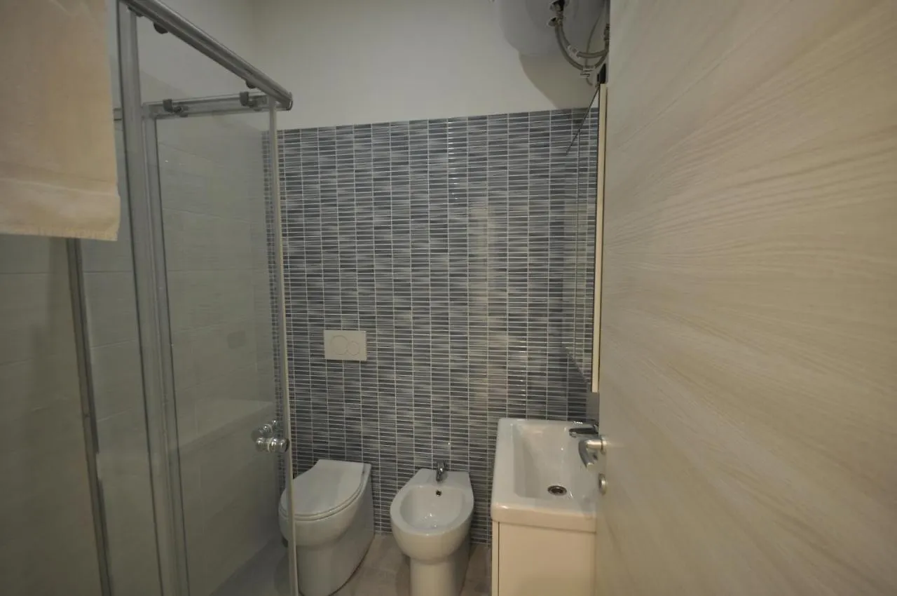 H2Ome Lagaccio 4 Rooms, 2 Bathrooms, Ac, Near Principe Station Genoa 0*,  Italy
