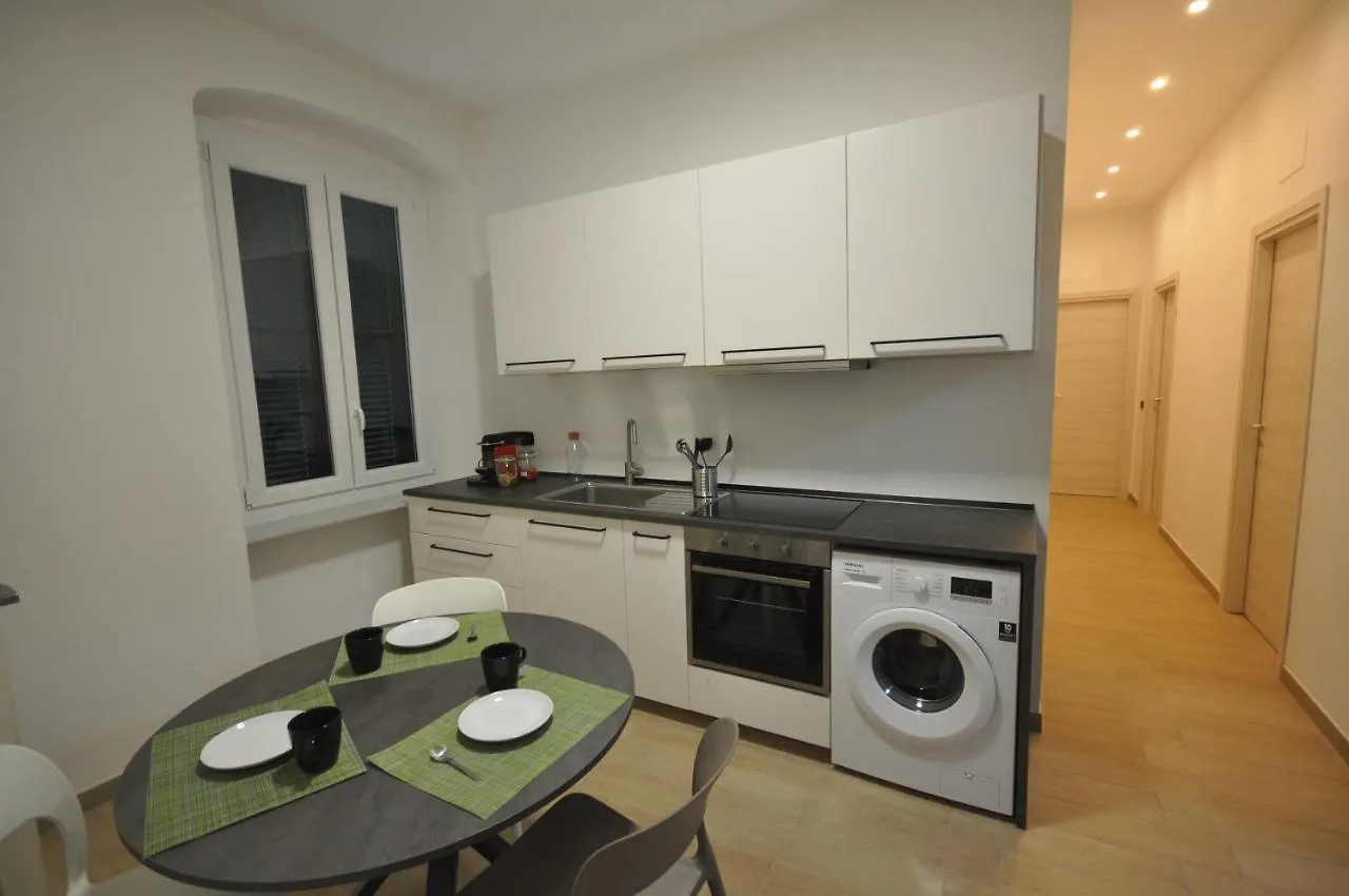 Apartment H2Ome Lagaccio 4 Rooms, 2 Bathrooms, Ac, Near Principe Station Genoa