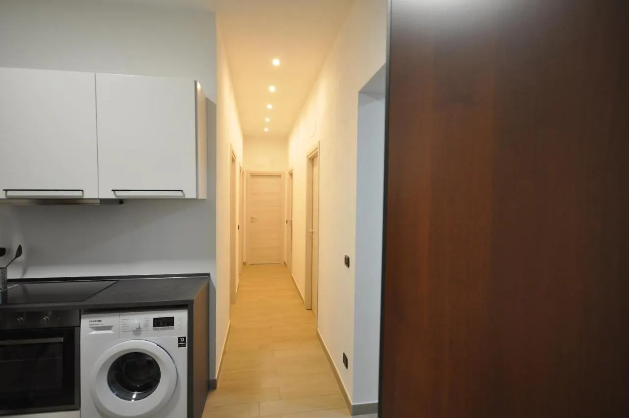 H2Ome Lagaccio 4 Rooms, 2 Bathrooms, Ac, Near Principe Station Genoa Apartment