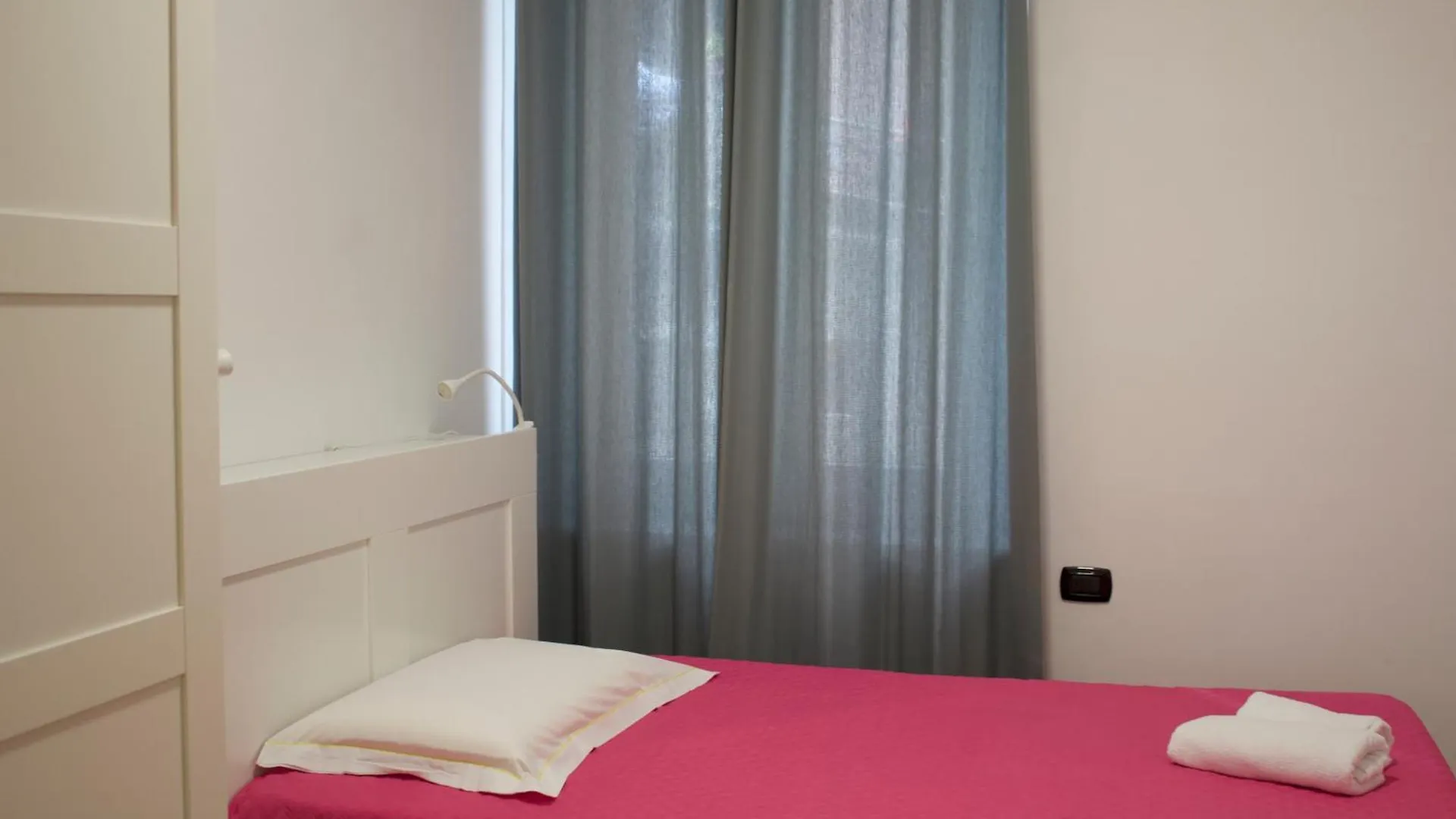 H2Ome Lagaccio 4 Rooms, 2 Bathrooms, Ac, Near Principe Station Genoa 0*,  Italy