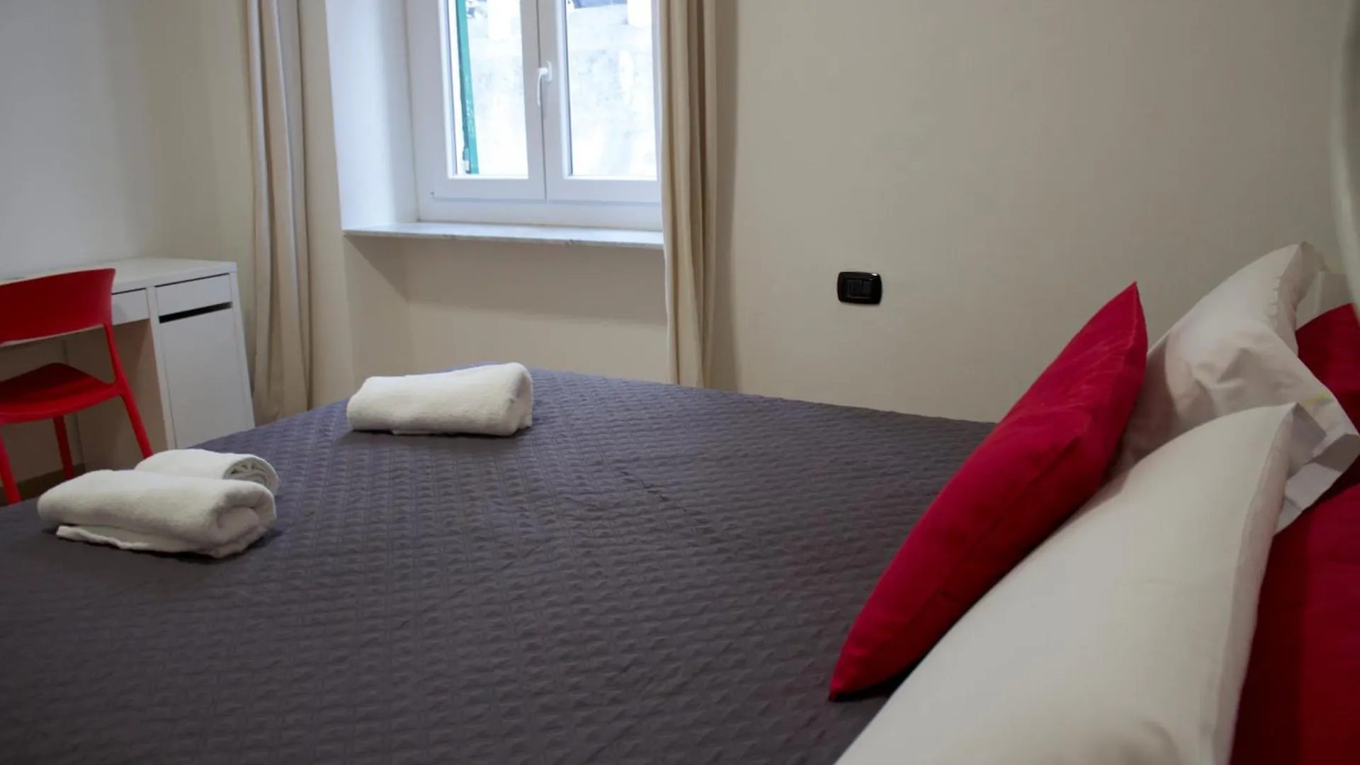 H2Ome Lagaccio 4 Rooms, 2 Bathrooms, Ac, Near Principe Station Genoa Apartment