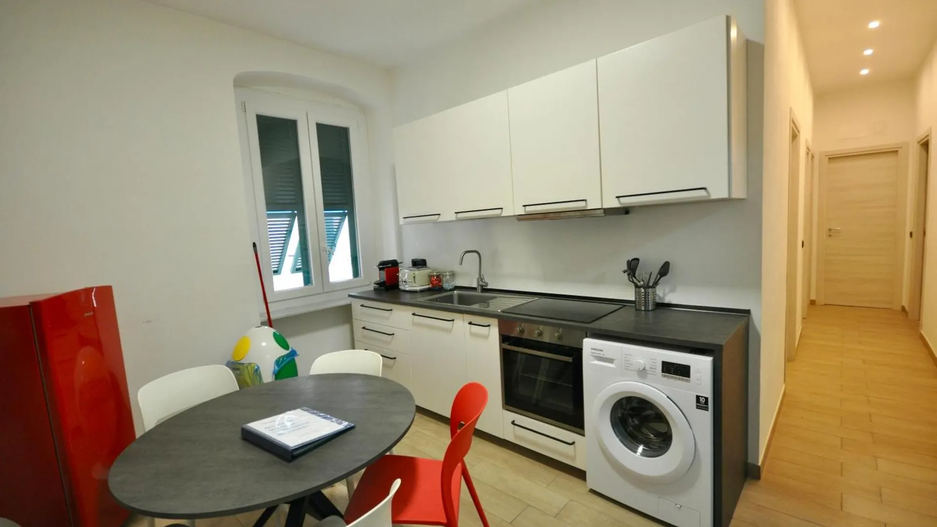 H2Ome Lagaccio 4 Rooms, 2 Bathrooms, Ac, Near Principe Station Genoa