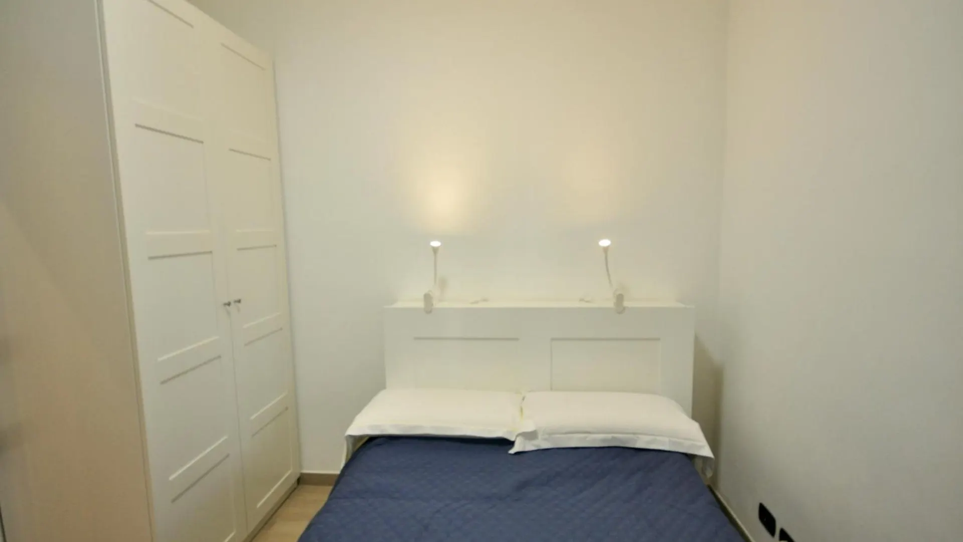 H2Ome Lagaccio 4 Rooms, 2 Bathrooms, Ac, Near Principe Station Genoa Apartment